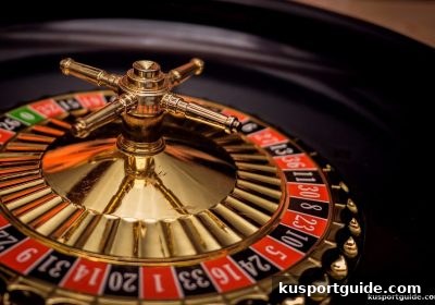 ku体育真人扑克：娱乐与策略并存的线上竞技场
